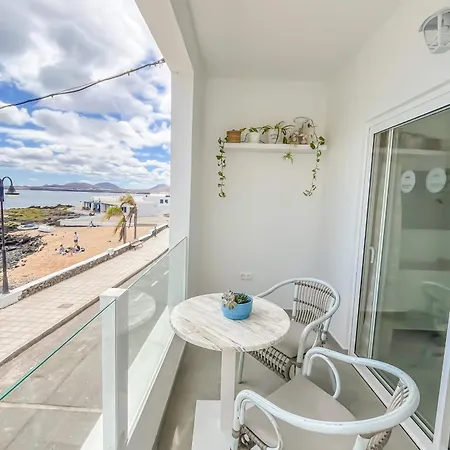 דירה Casa Burgao 2 On The Front Line With Seaview Terrace *