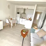 Apartment Casa Burgao 2 On The Front Line With Seaview Terrace