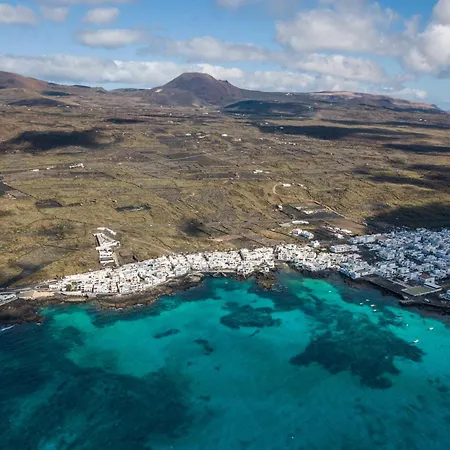 Casa Burgao 2 On The Front Line With Seaview Terrace Daire *