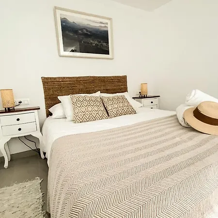 Appartement Casa Burgao 2 On The Front Line With Seaview Terrace Punta Mujeres
