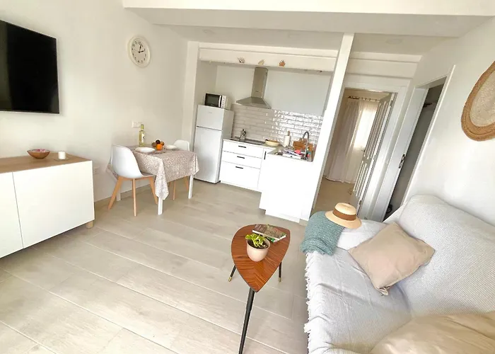 公寓 Casa Burgao 2 On The Front Line With Seaview Terrace