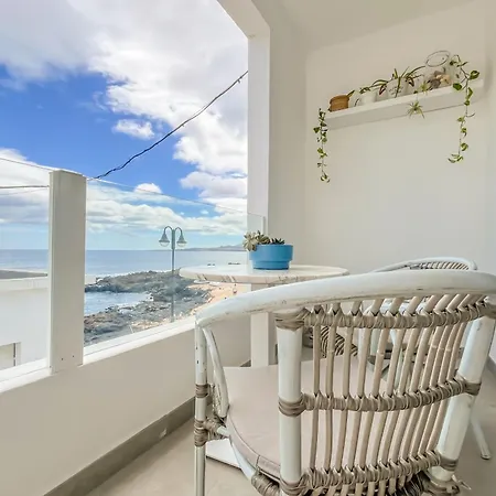 Casa Burgao 2 On The Front Line With Seaview Terrace Διαμέρισμα Punta Mujeres