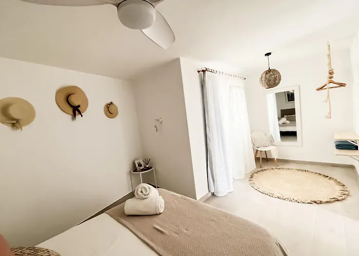 Casa Burgao 2 On The Front Line With Seaview Terrace Daire *