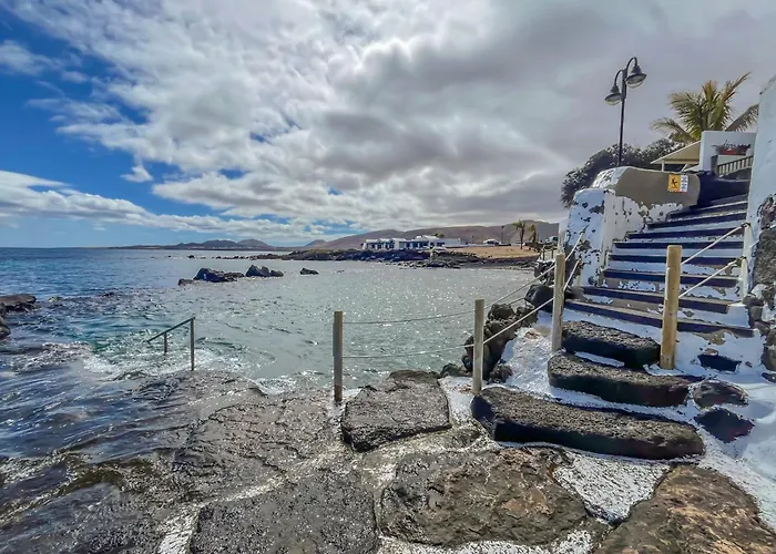 Daire Casa Burgao 2 On The Front Line With Seaview Terrace *